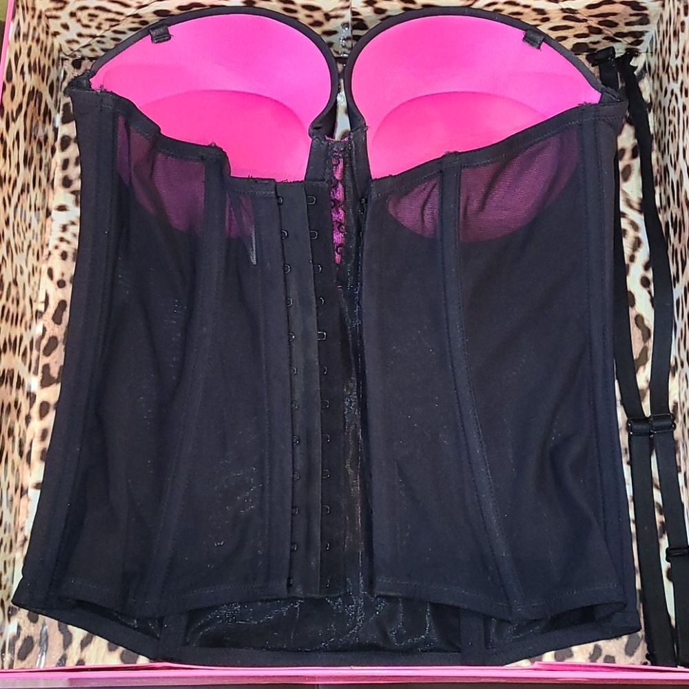 3 for $20 - La SENZA Pink Corset Like New! - Picture 3 of 3